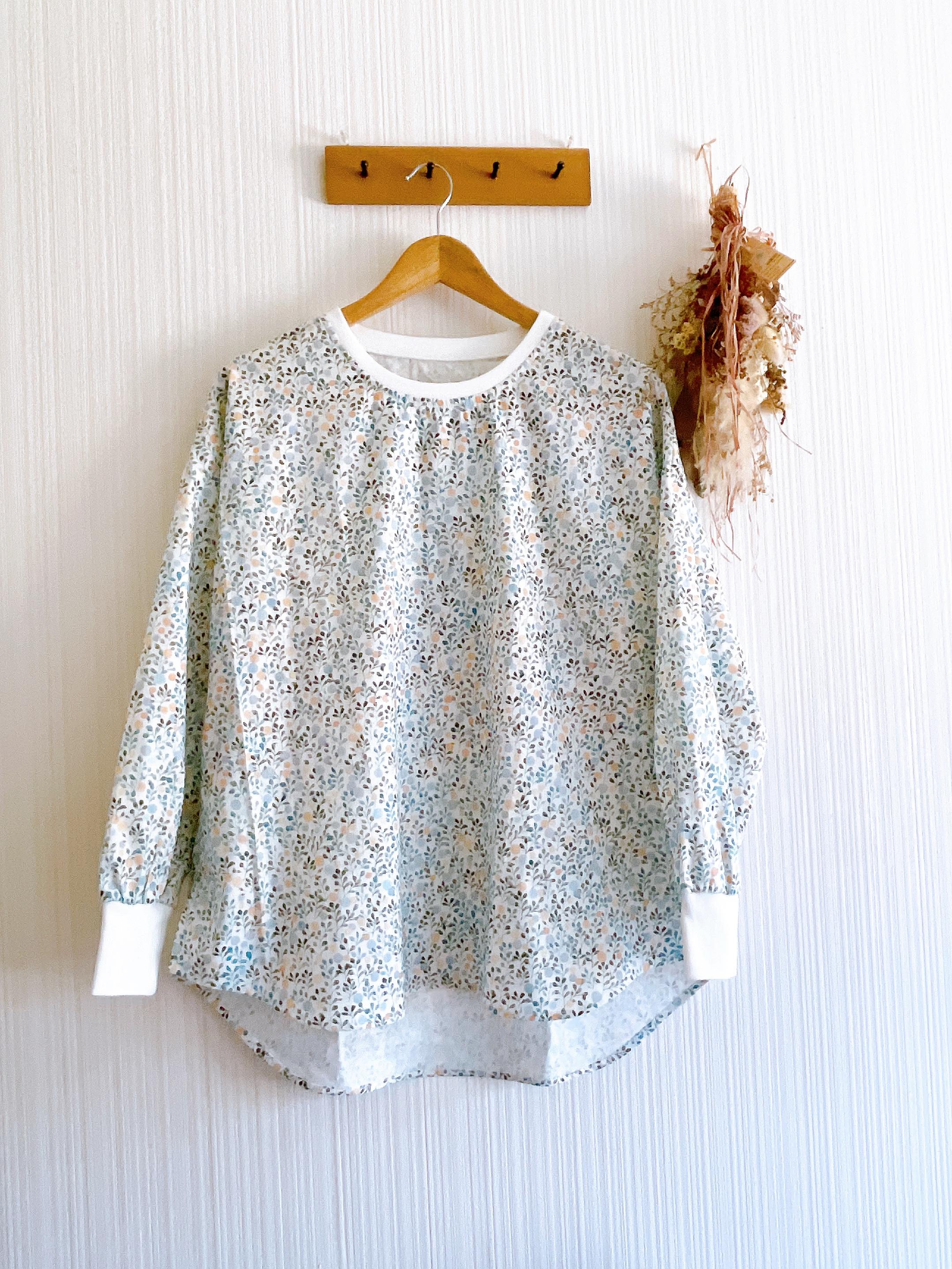 布帛トレーナー